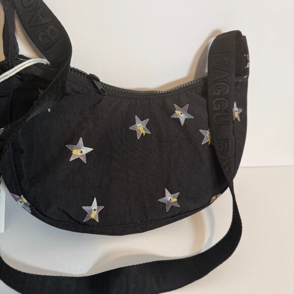 Urban Outfitters Baggu Bag Small Nylon Stars Crescent Bag Crossbody NEW - Picture 3 of 7